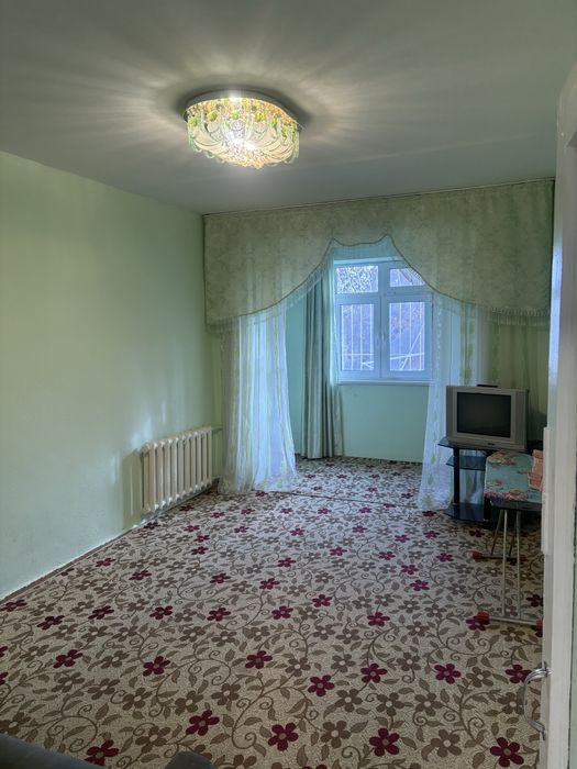 Продается 2 х конмнатная квартира на 2 этаже