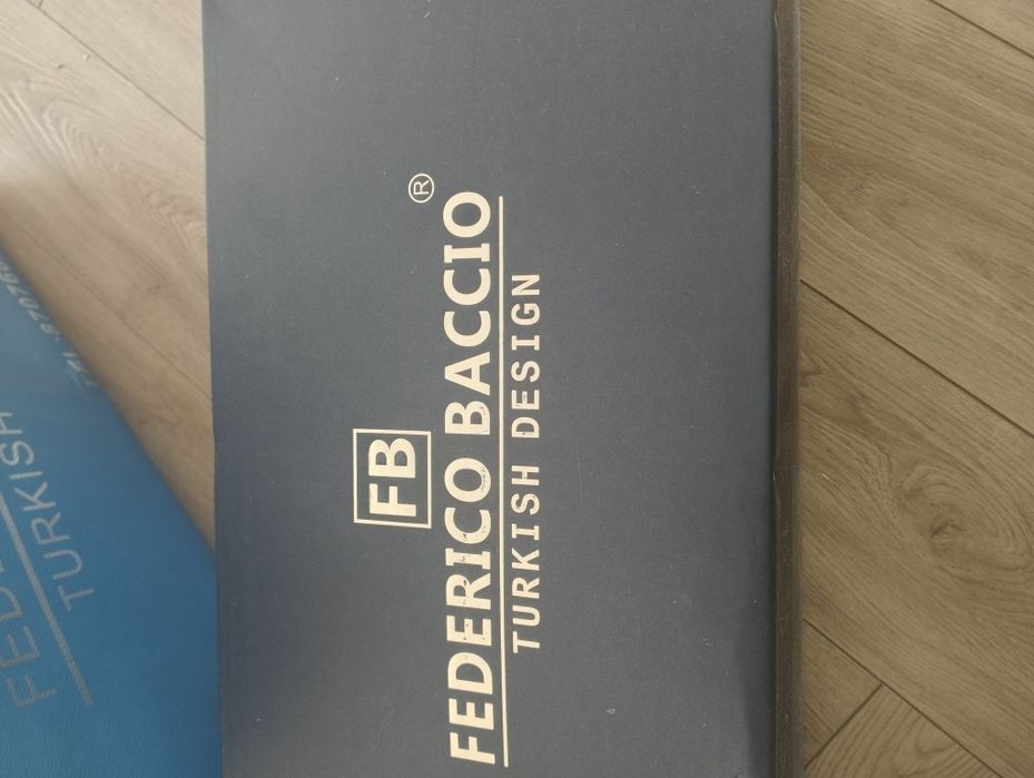 Продам обувь оригинал мужские