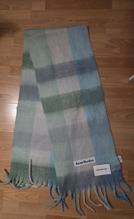 Fular Acne Studios diverse modele