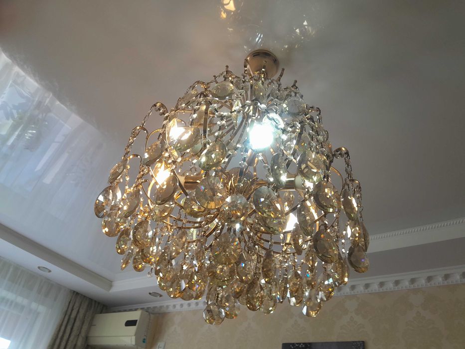 Люстра хрустальная