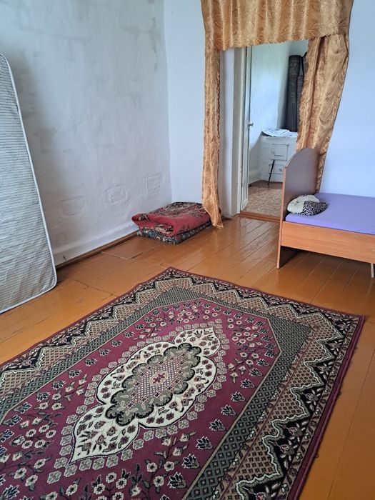Дом, Село Тай. С хоз. постройкамии