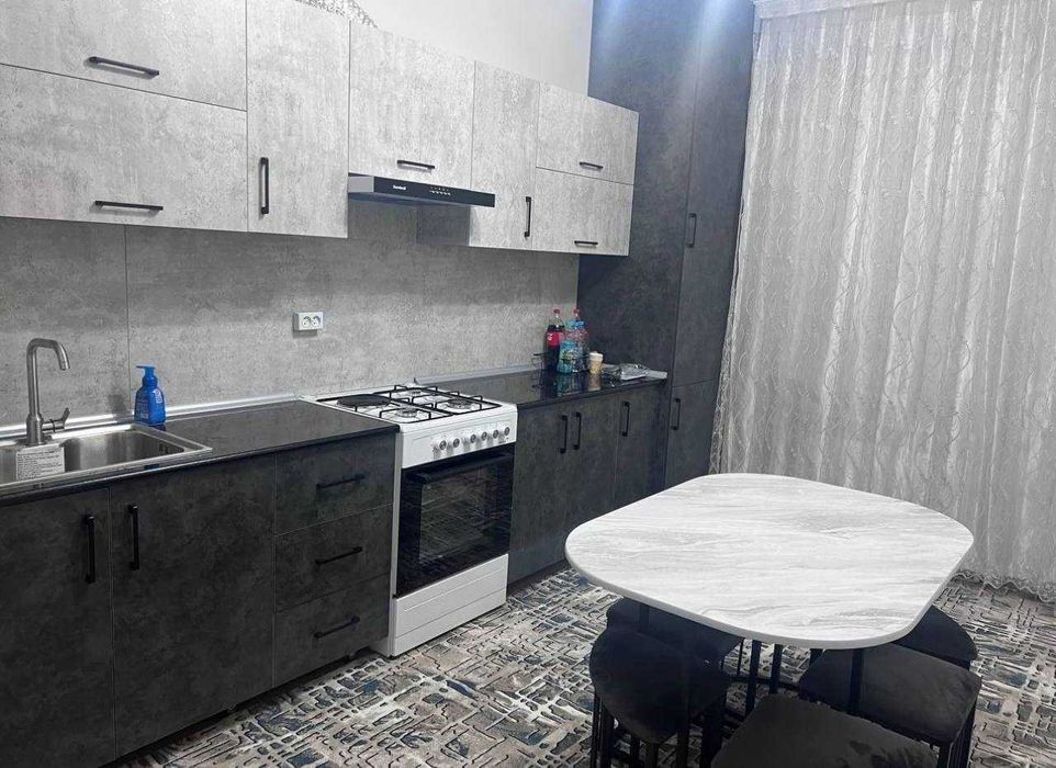 Olmazor cityda arzon 2 xonali kvartira sotiladi