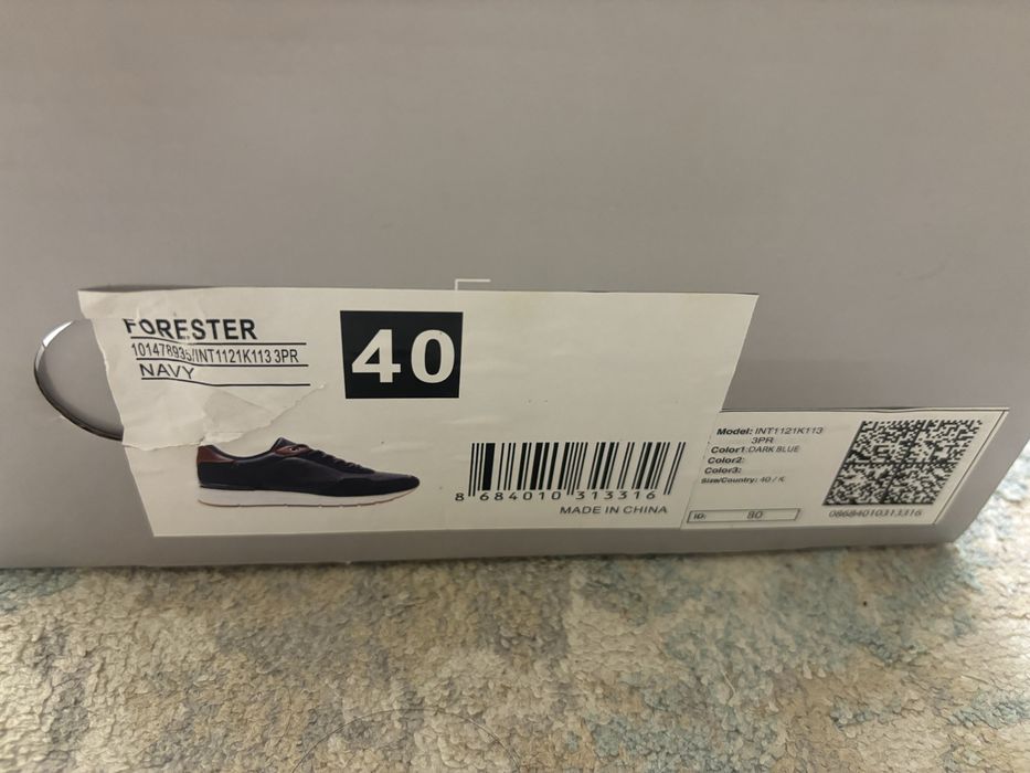 Кросовки  новые