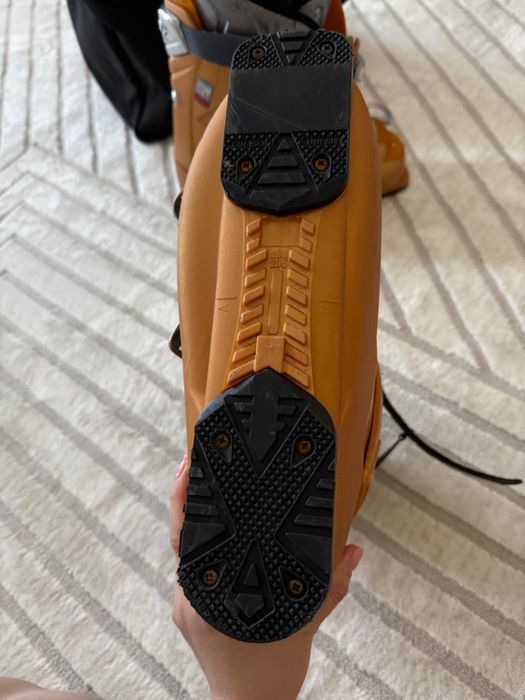 Горнолыжные ботинки HEAD