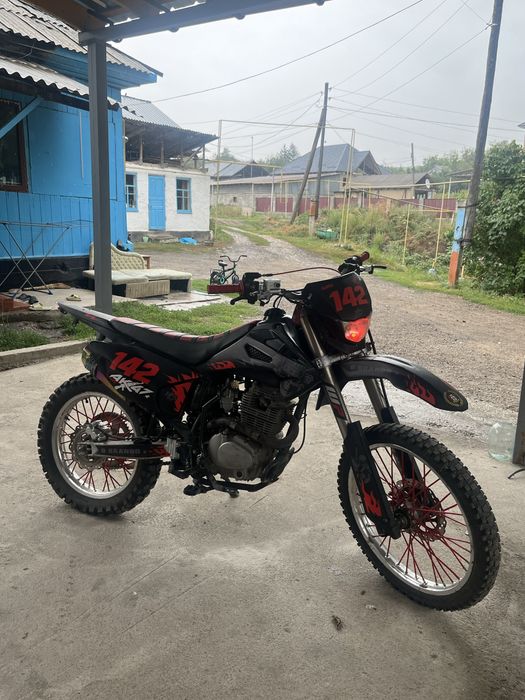 Продам эндуро 250куб