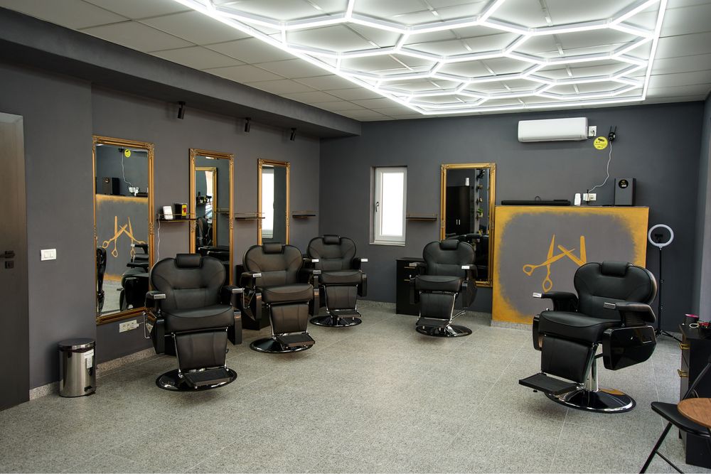 Inchiriez post frizerie/procent!