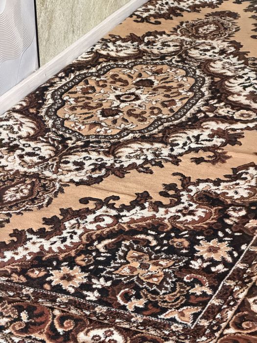 Ковер 2/3, б/у продается