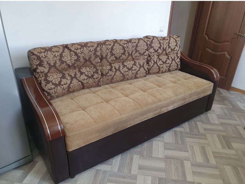 Дешево!диван раздвижной