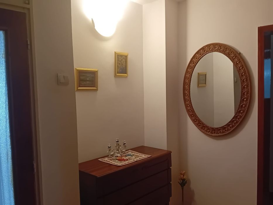Închiriez ap. cu 2 camere decomandate