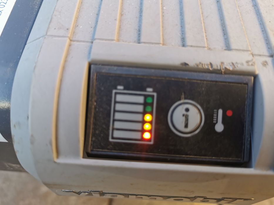 Dispozitiv de împins carut carucioare handicap Alber Viamobil V25