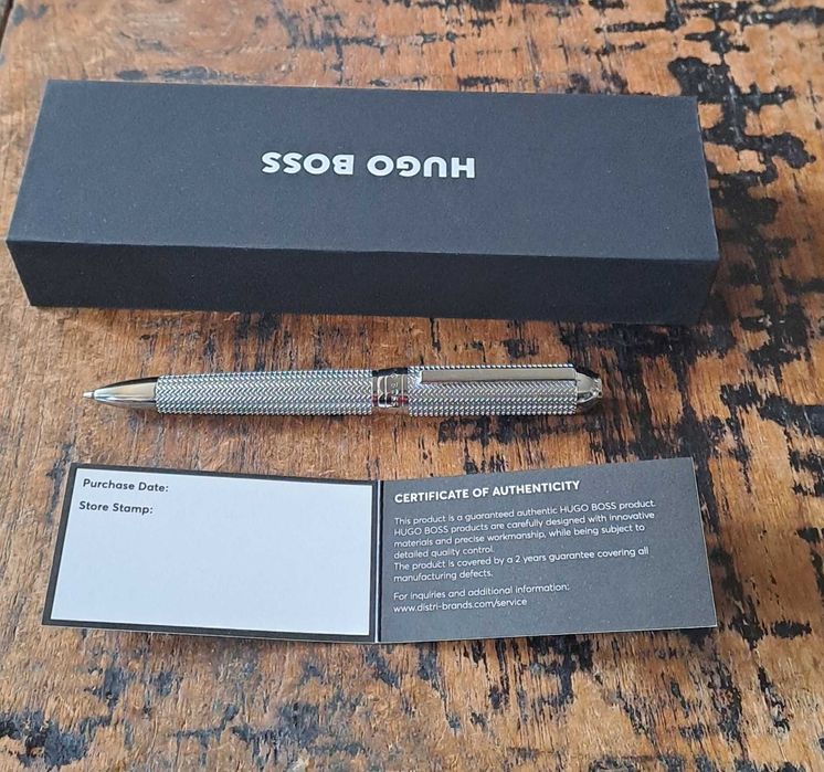 химикалка HUGO BOSS Elemental сребро метал с шарки тип рибена кост