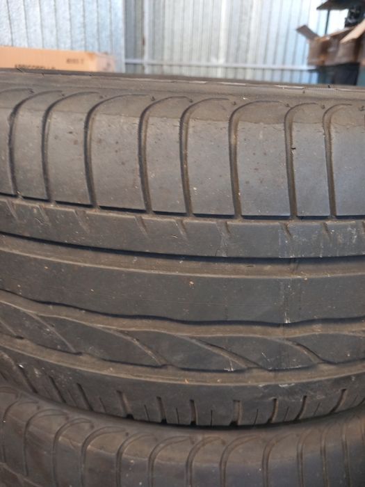 Vând anvelopele 205 55 16
