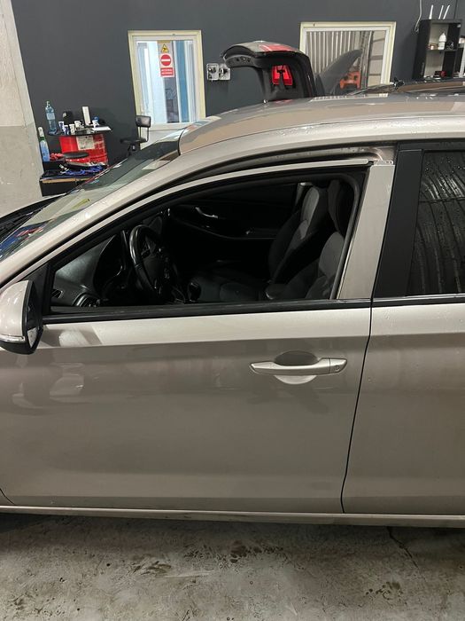 Vand portiera stanga Hyundai I30, fastback, model 2018