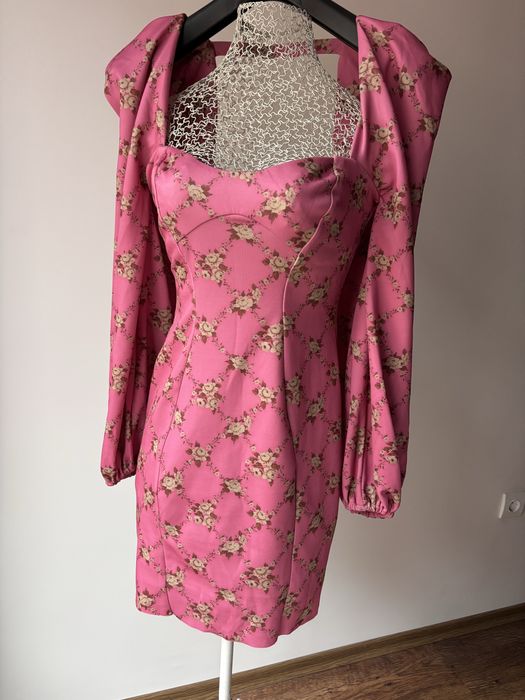 Рокли Asos, Guess и Moschino