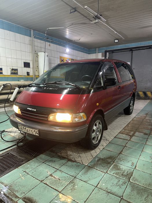 Продам Toyota Previa
