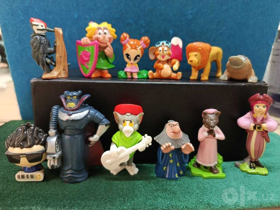 Киндер игрушки, Маша и Медведь и другие серии 8разных