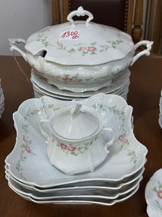 Set De Masa si Cafea De 8 Persoane