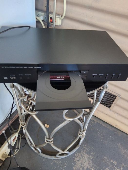 Player Yamaha CD-S300