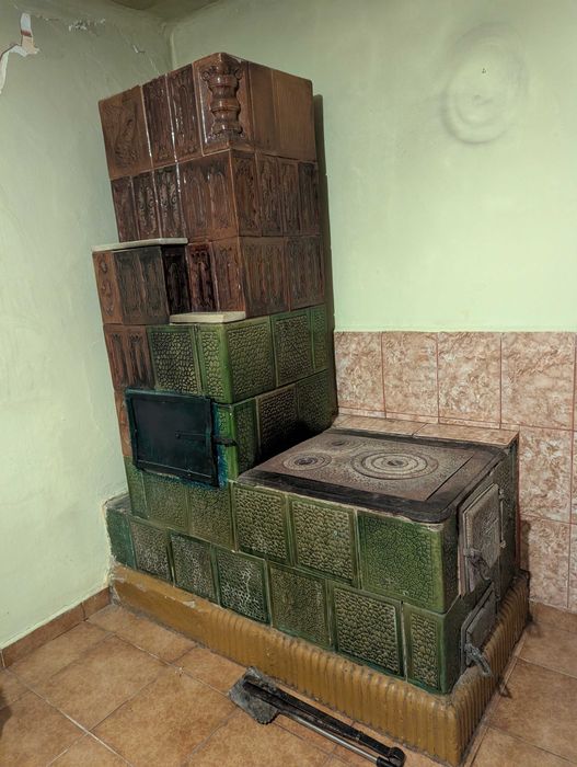 Sobă veche și funcțională din teracota, piesă unică și robusta / set