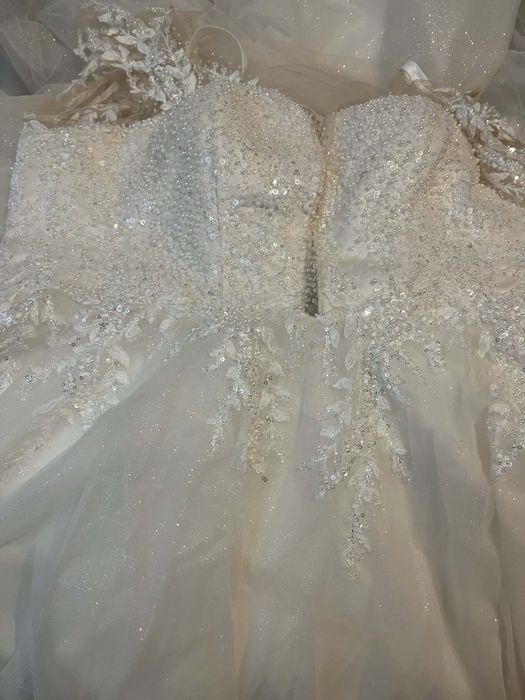 Vând rochie de mireasă tip A-line. - negociabil