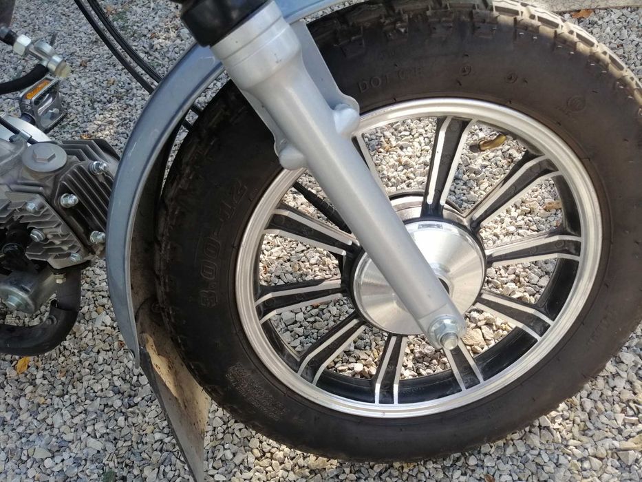 Продавам китайска педалетка 50 куб.