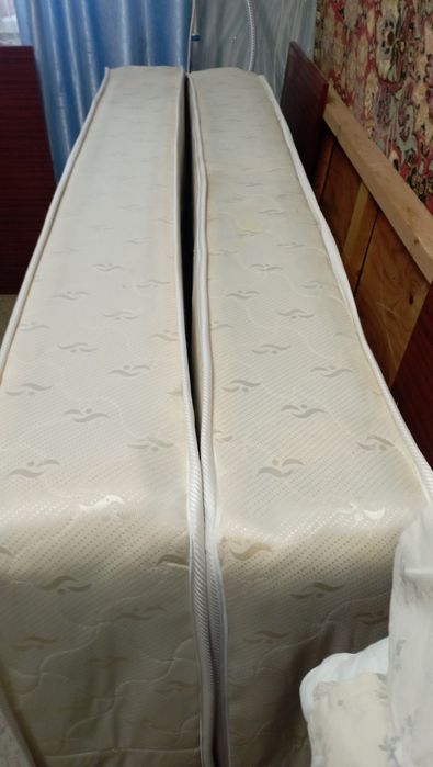 Матрасы 2 штуки.