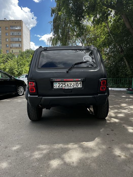 Ваз (Lada) 21213
