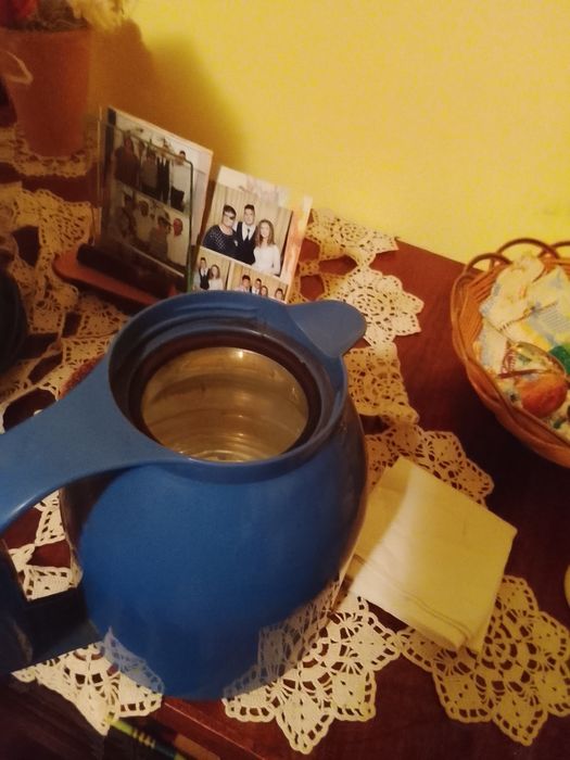 Se vinde aparat de făcut cafea și ceai