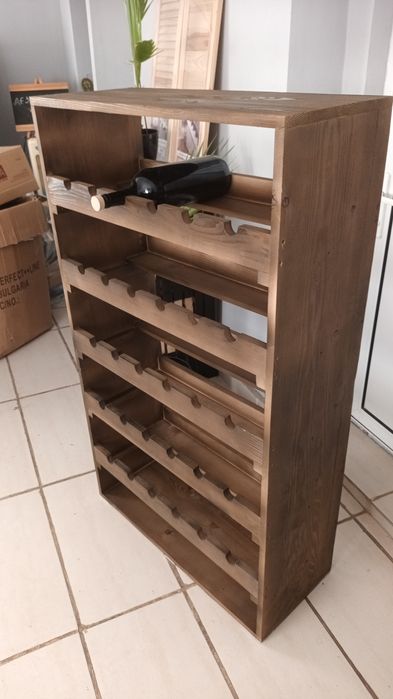 Стелажи,  шкафове,  етажерки