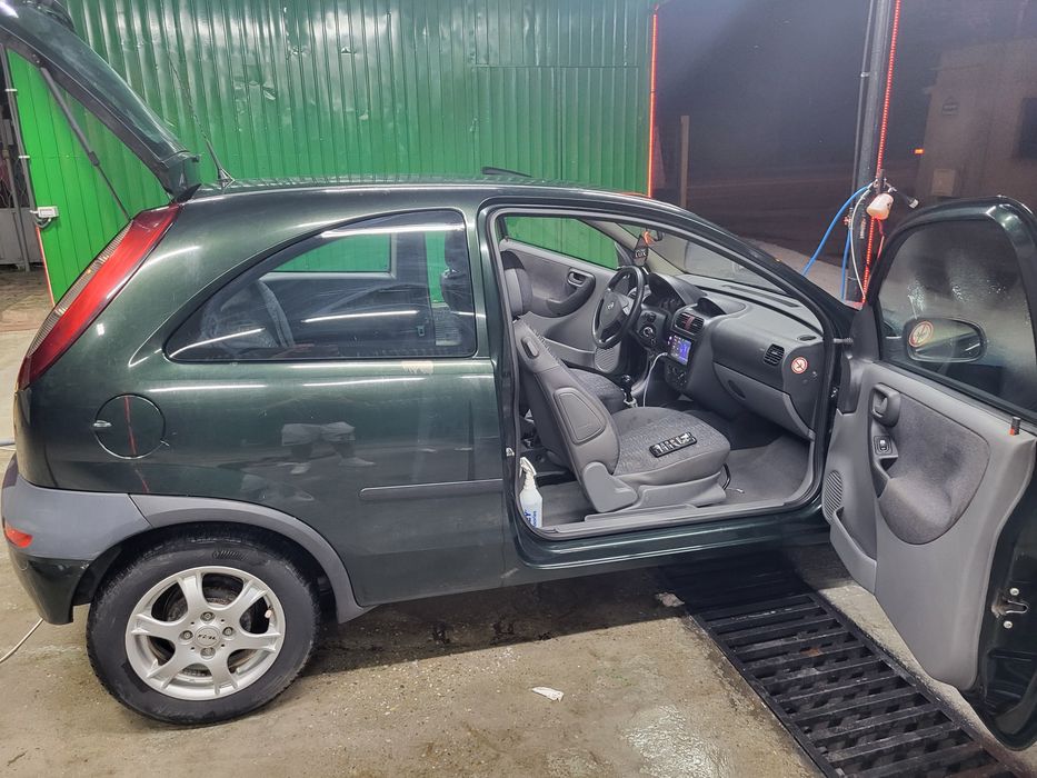 Opel corsa c motor 1000