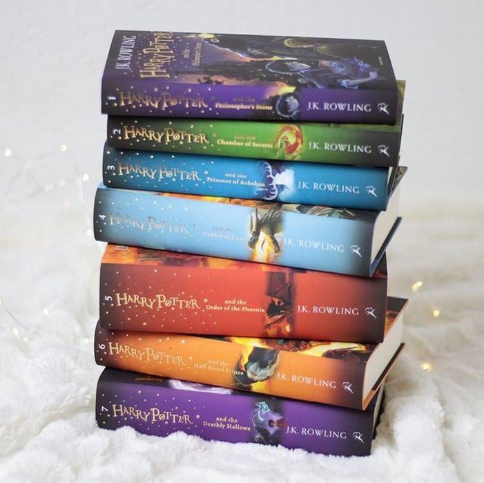 Книги Гарри Поттера на английском, срочно продаётся