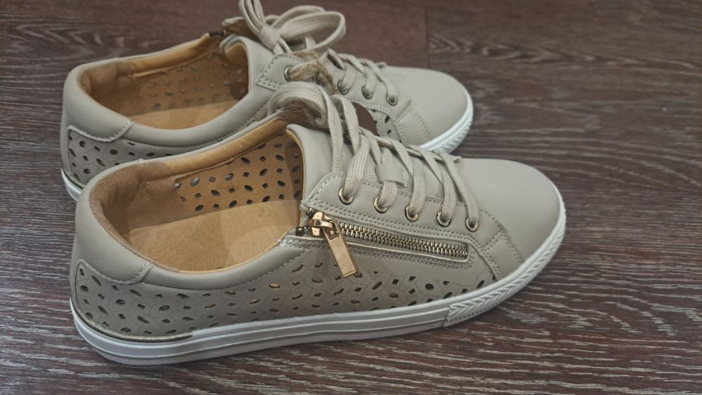 Продам обувь 5000