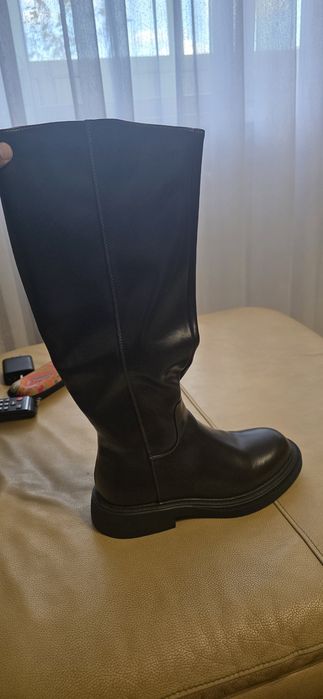 Продам сапоги женские