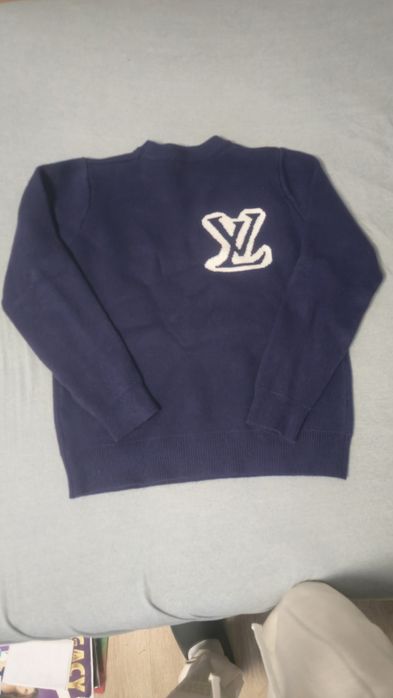 Louis vuitton пуловера