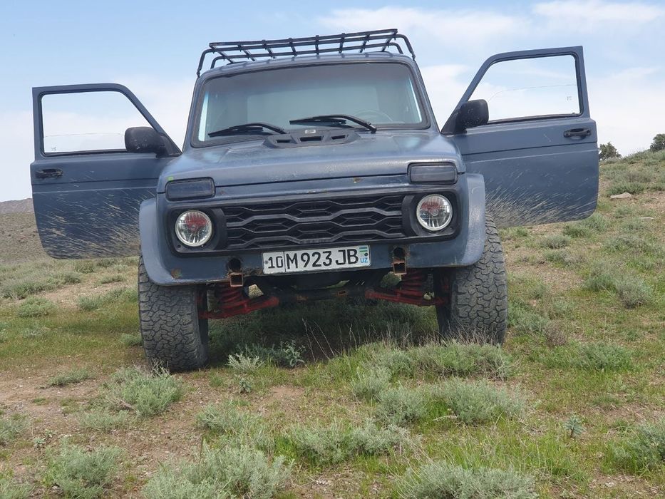 Niva sotiladi taxlangan