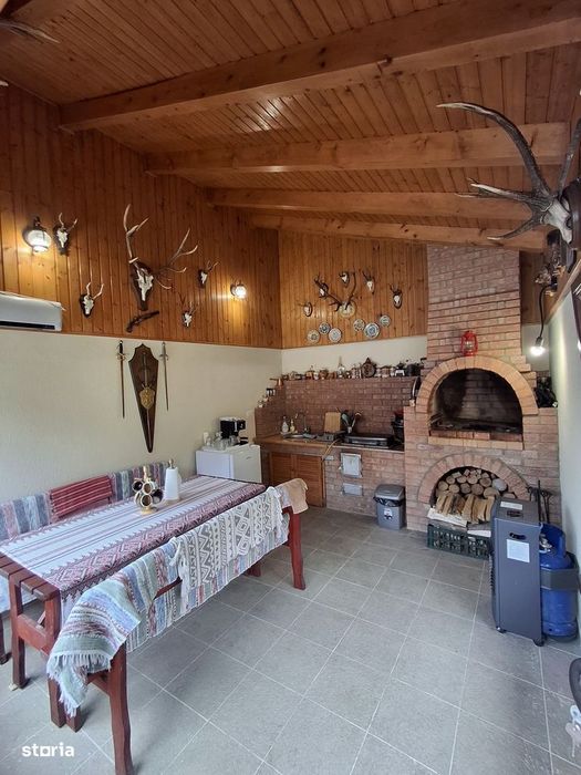 Casă Rustica într-o zonă superbă "Dambul Morii"