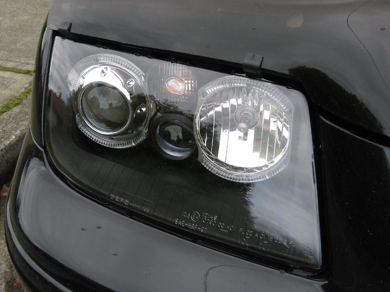 Faruri VW Bora 1998-2008 Angel eyes Negru