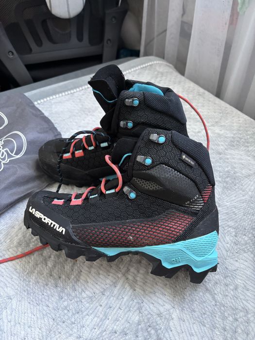 Ботинки La sportiva (треккинговые)