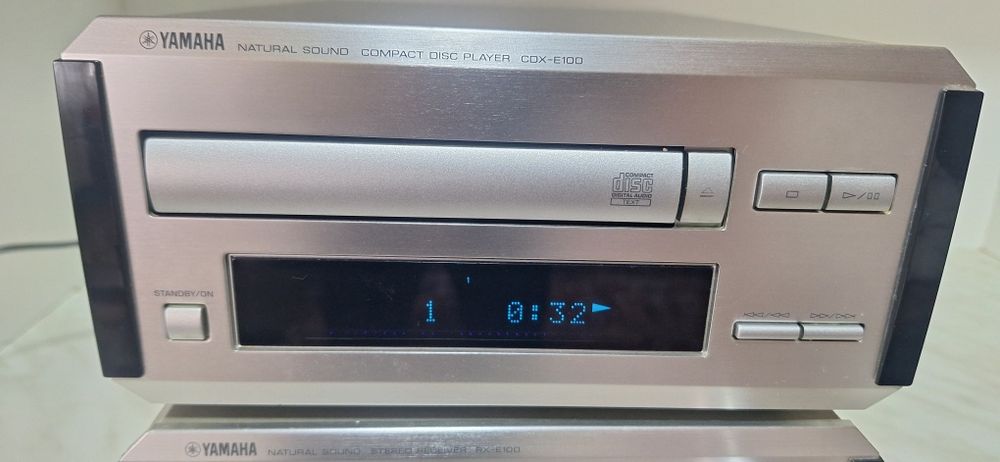 Ocazie 350 lei Amplituner + cdplayer Yamaha Rx E 100