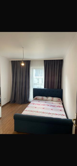 persoana fizica vand ap 3 camere 76 mp utili