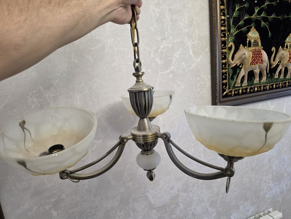 Люстра на 3 лампочки Е7