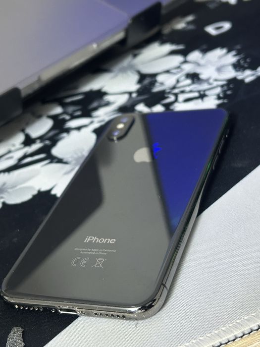 iPhone X(10) 64 гб