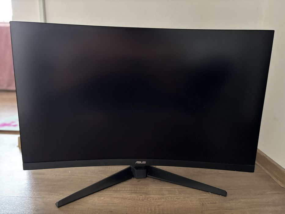 Rog Strix GLHD10 si Monitor Asus TUF GAMING VG328QA1A