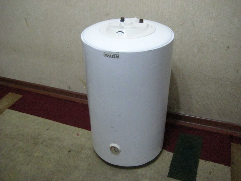 Royal 80L водонагреватель накопительный отличном рабочим состоянии!
