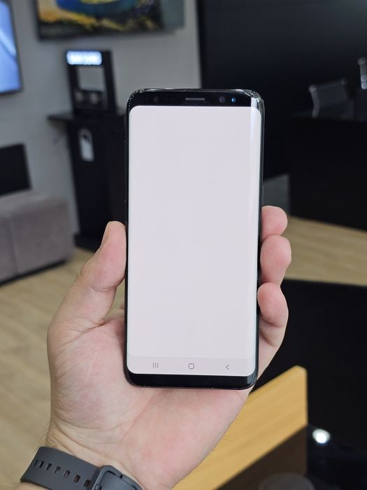 S8, в среднем состоянии. 4/64