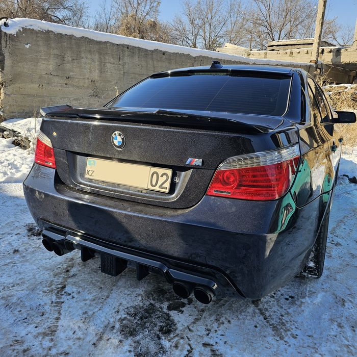 E60 диффузор на задний бампер М