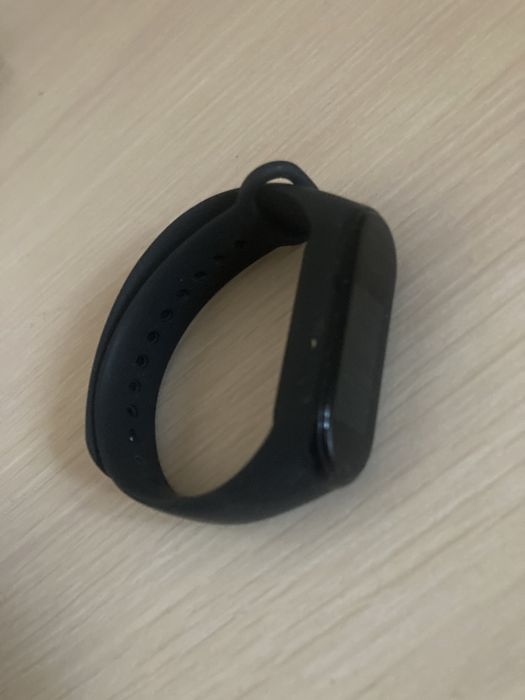 Mi band 4 Срочно продам!