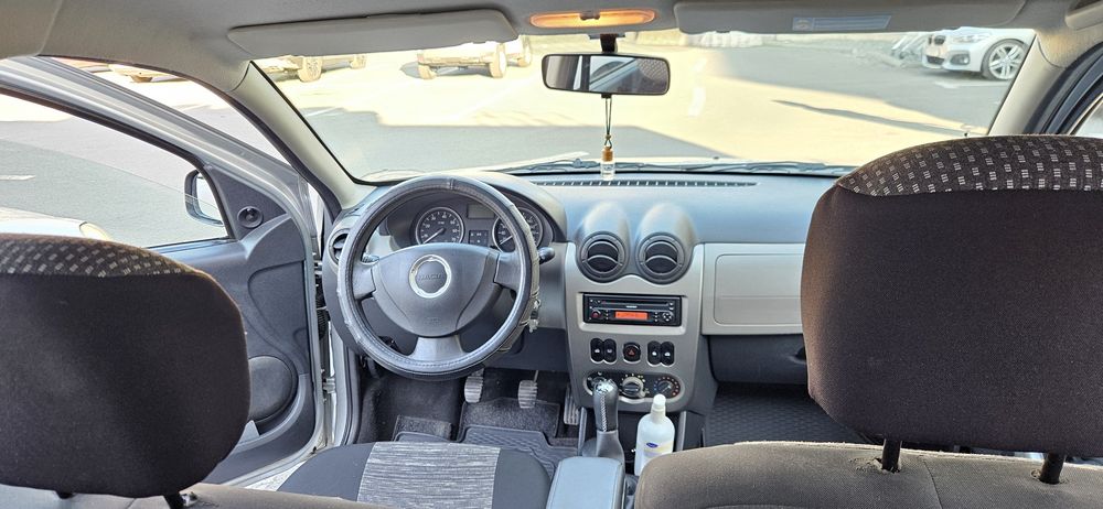 Dacia sandero 2008