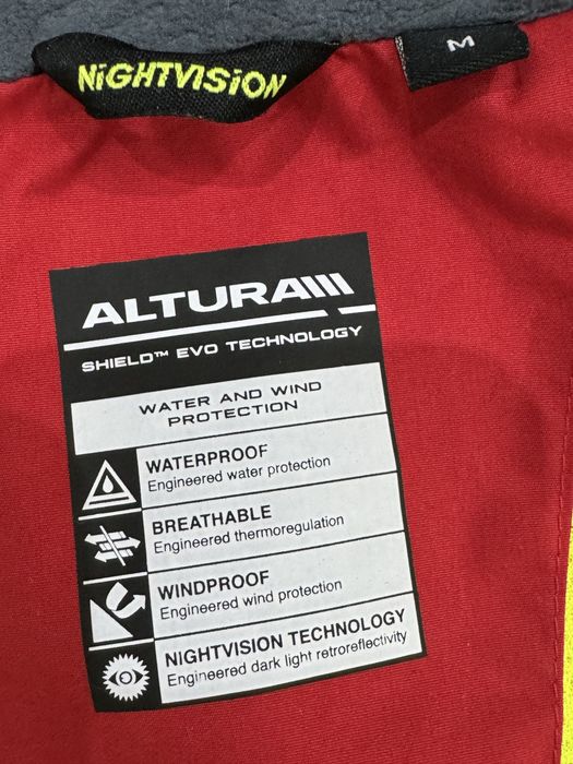 Мъжко водо и ветро устойчиво яке ALTURA NIGHTVISION  EVO. Размер М