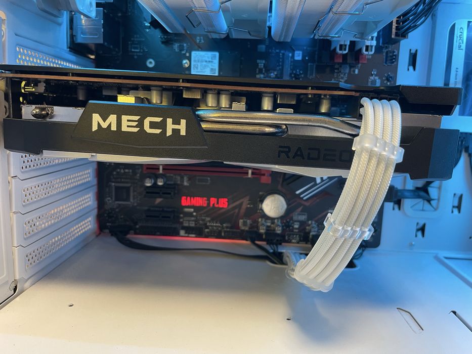 Компютър \ Ryzen 5600 \ 6600XT \512GB\512GB\512GB\1TB\16GB